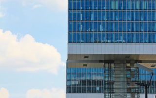 crane-homes-1583187_640 crane-homes-1583187_640